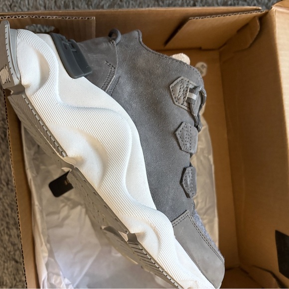 Sorel Caribou RNGD Kinetic Waterproof Sneakers Ankle Boots NEW 6.5 Quarry S Salt - Picture 5 of 6
